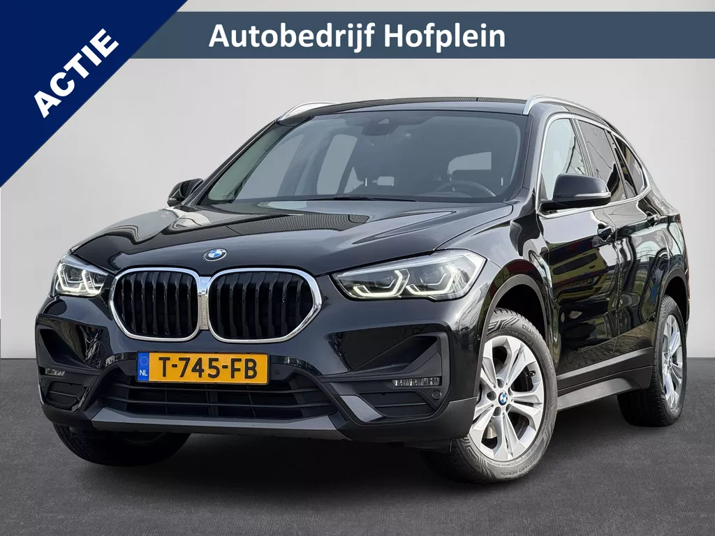 BMW X1 sDrive18iA High Executive | Cruise Control | Camera | Navigatie | Stoelverwarming | LM-Velgen | Climate Control | Elektrisch bedienbare Achterklep | PDC | LED Verlichting ( Vestiging - Vianen )