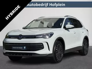 Volkswagen Tiguan 1.5 eTSI Life Edition Automaat | Virtual Cockpit | LED Verlichting | 18&quot;Lmv | Stoel / Stuurverwarming | Climate Control | Navigatie | PDC | Apple Carplay/Android Auto | Camera |Dode Hoek Detectie | ( Vestiging - Vianen Tel: 0347-371248 )