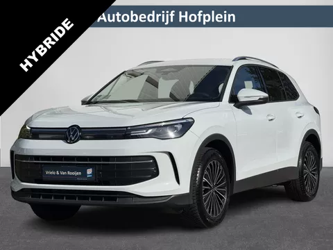Volkswagen Tiguan 1.5 eTSI Life Edition Automaat | Virtual Cockpit | LED Verlichting | 18&quot;Lmv | Stoel / Stuurverwarming | Climate Control | Navigatie | PDC | Apple Carplay/Android Auto | Camera |Dode Hoek Detectie | ( Vestiging - Vianen Tel: 0347-371248 )