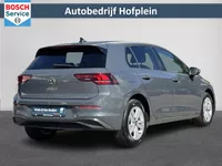Volkswagen Golf 1.5 TSI Life | 17"LM-Velgen| LED Verlichting | Stuur/Stoelverwarming | Apple Carplay/Android Auto | Climate Control | Digitaal Dashboard | Keyless Entry/Start/ Parkeer Sensoren ( Vestiging - Vianen Tel:0347-371248 ) Foto