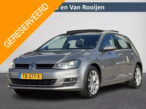 Volkswagen Golf 1.4 TSI ACT Highline | Automaat | PDC | Stoelverwarming | Bluetooth audio | Clima | Pano | Trekhaak | ( Vesteging - Nieuwegein )