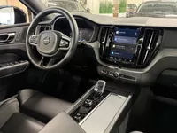 Volvo XC60 2.0 T8 Plug-in hybrid AWD Ultra Black Edition | 360 Camera | Memory | Harman Kardon | Pano | Navi | Winterpakket ( Vestiging - Nieuwegein ) Foto