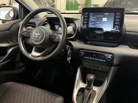 Toyota Yaris 1.5 Hybrid Dynamic LED | Navi-by-app | ACC | Camera | Clima | 16 inch LM-velgen ( Vestiging - Nieuwegein ) Foto